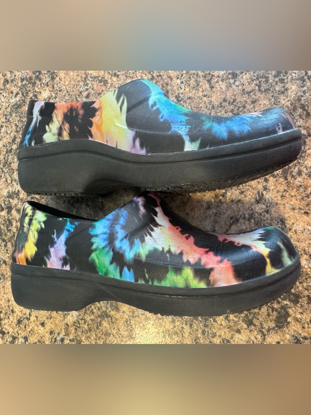 Crocs On the Clock Work Women 7 Slip On Clogs Shoes Tie Dye Nurse Barista